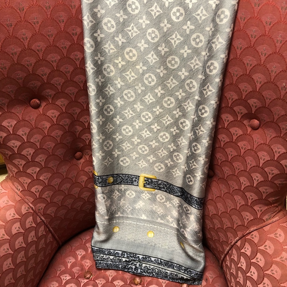 Men’s Viscose NWOT LV Print Throw/Pashmina 6X3ft